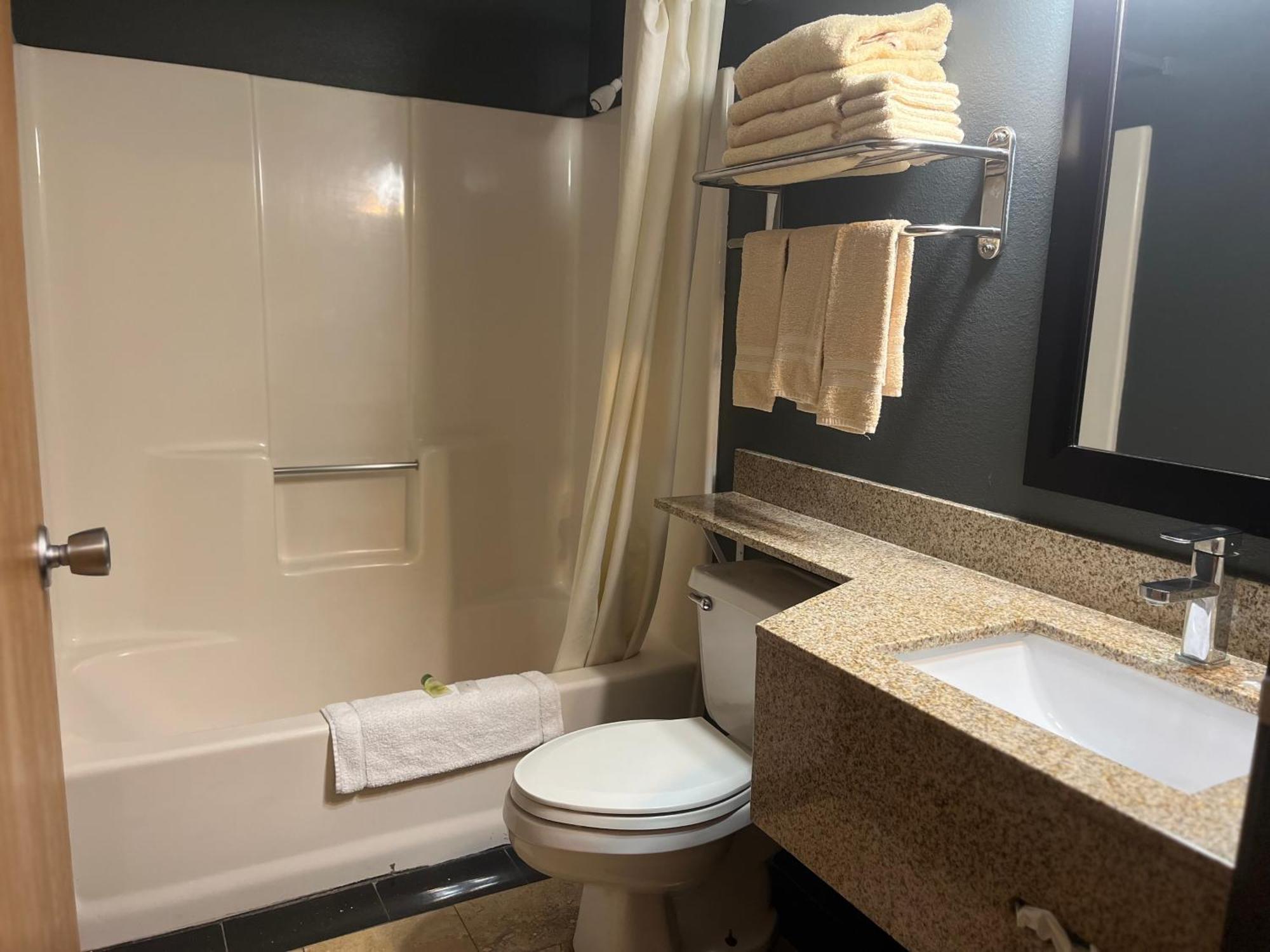 Regency Inn & Suites Anoka Exteriér fotografie